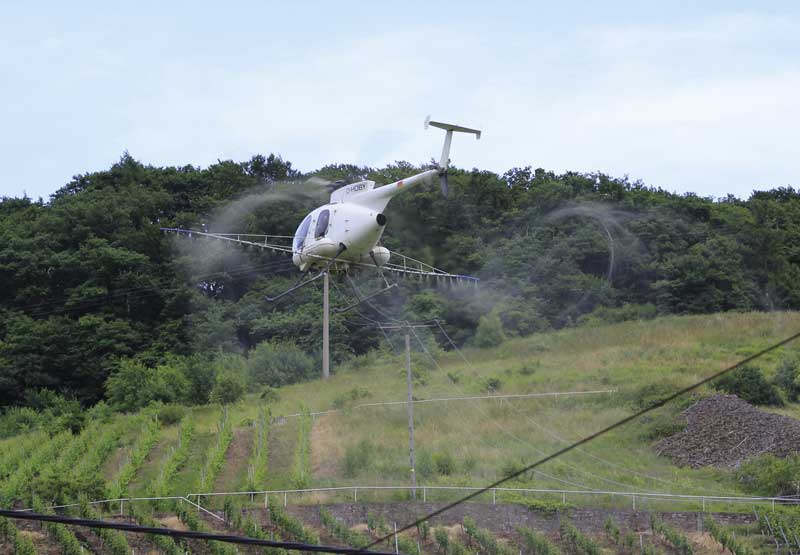 Hubschrauber in Terrassenlagen