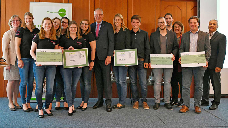 Erster Nachwuchspreis der deutschen Winzergenossenschaften vergeben
