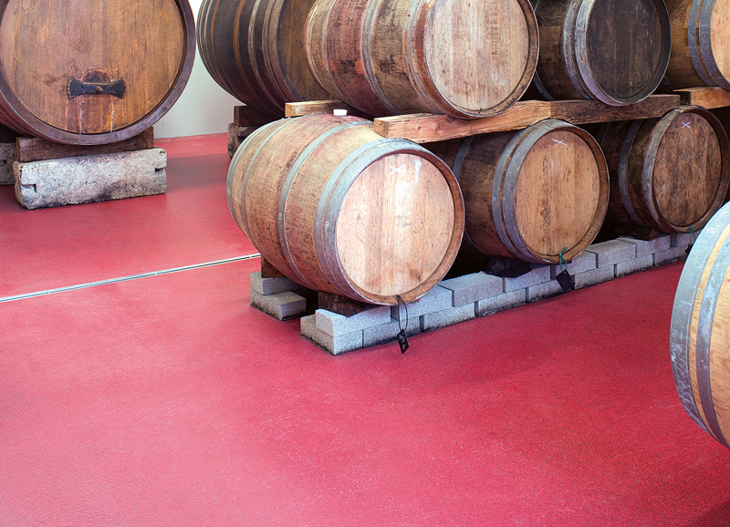 Silikal: Reaktionsharzböden für Weinbaubetriebe