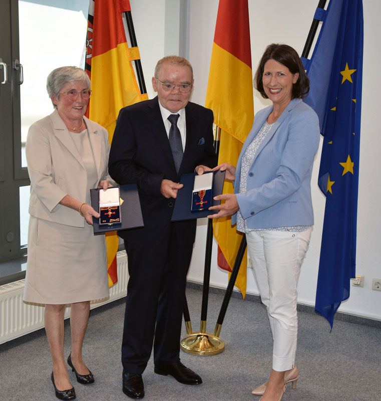 Nahe: Verdienstkreuz für  Hans Willi und Inge Knodel