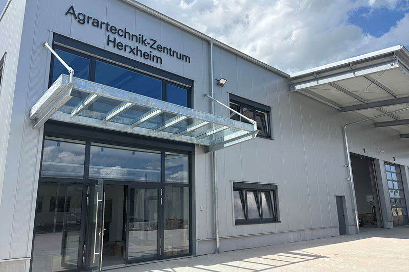 RWZ-Agrartechnikzentrum eröffnet