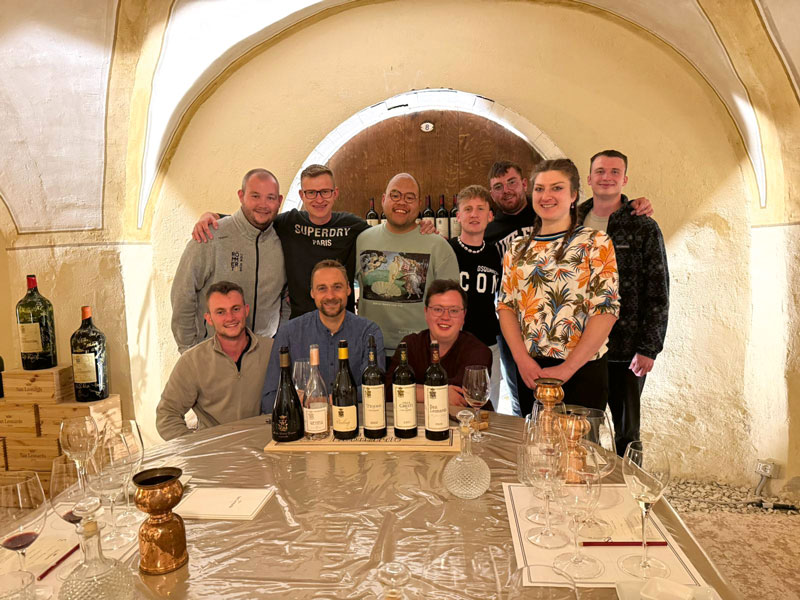 Franken: Technikerklasse präsentiert neues Schülerweinprojekt