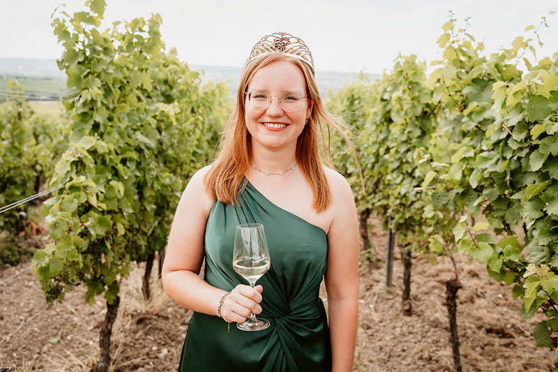 Rheingau: Katharina Klein neue Weinkönigin